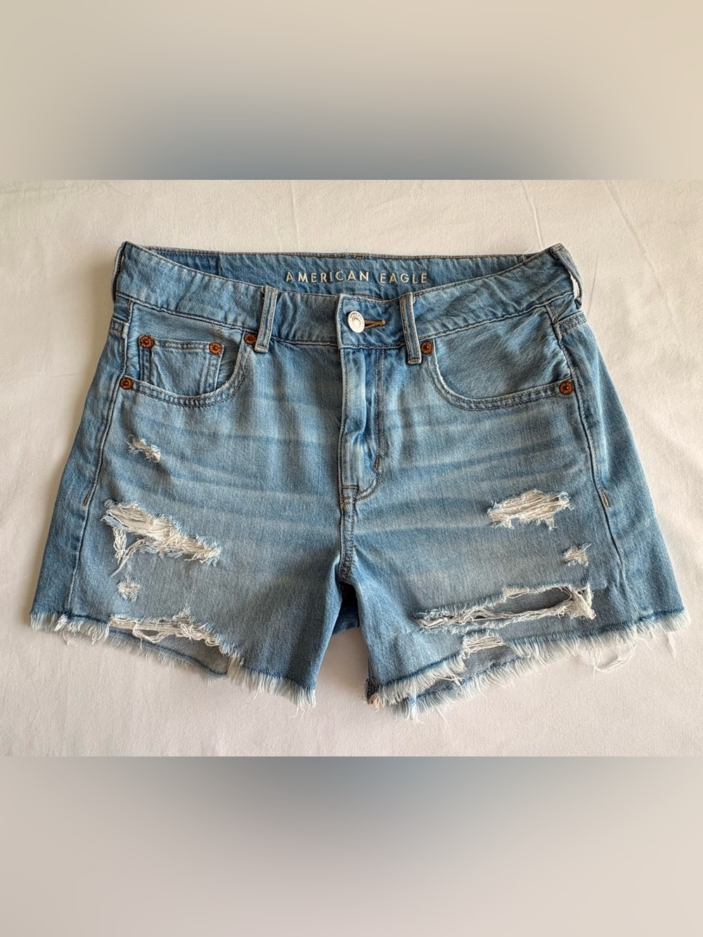 American Eagle Distressed Light Wash Denim Shorts Size 0